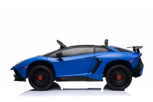 Lamborghini Aventador SV, Kinderauto blau seitlich